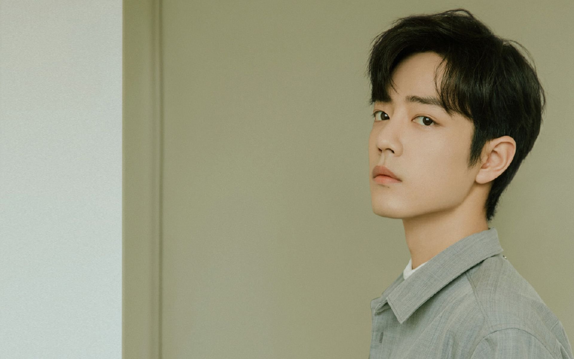 米兰体育官网-本菲卡门将高接低挡，表现稳健，本菲卡主帅