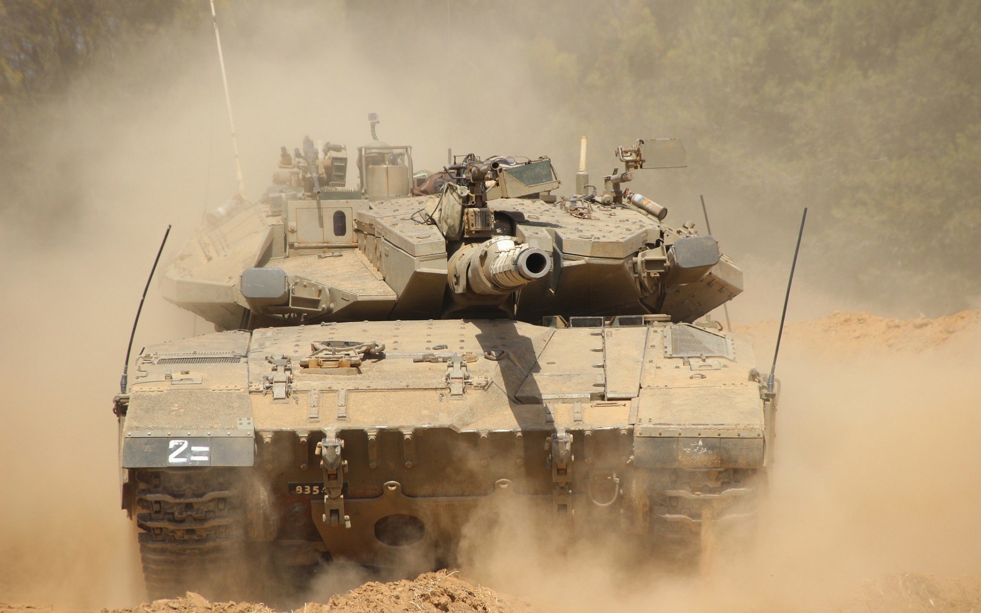 AC米兰-冈比亚男篮在非洲锦标赛中奋勇拼搏，竞争激烈